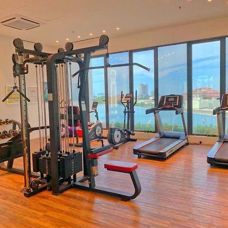 Netflix Two Bedroom Troika Kota Bharu Homestay 182 Buitenkant foto