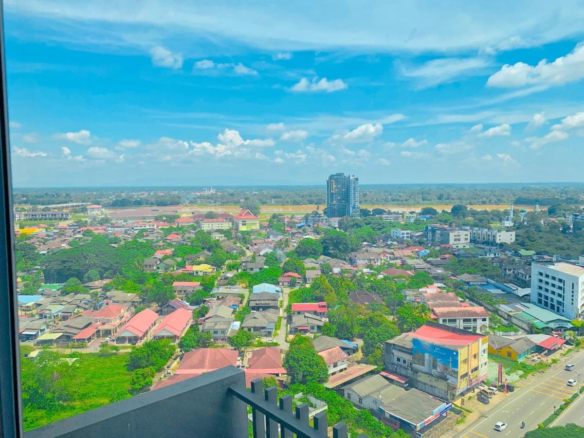 Netflix Two Bedroom Troika Kota Bharu Homestay 182 Buitenkant foto
