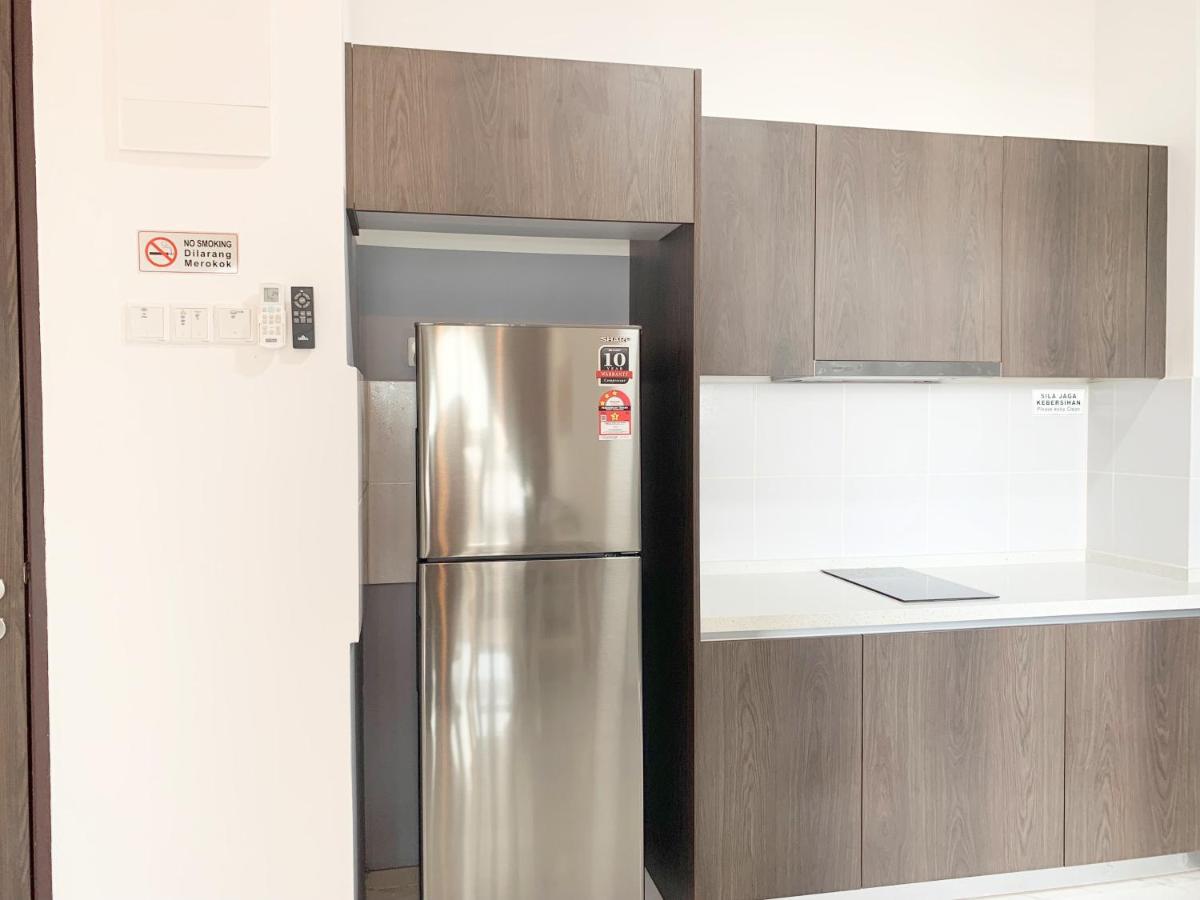 Netflix Two Bedroom Troika Kota Bharu Homestay 182 Buitenkant foto