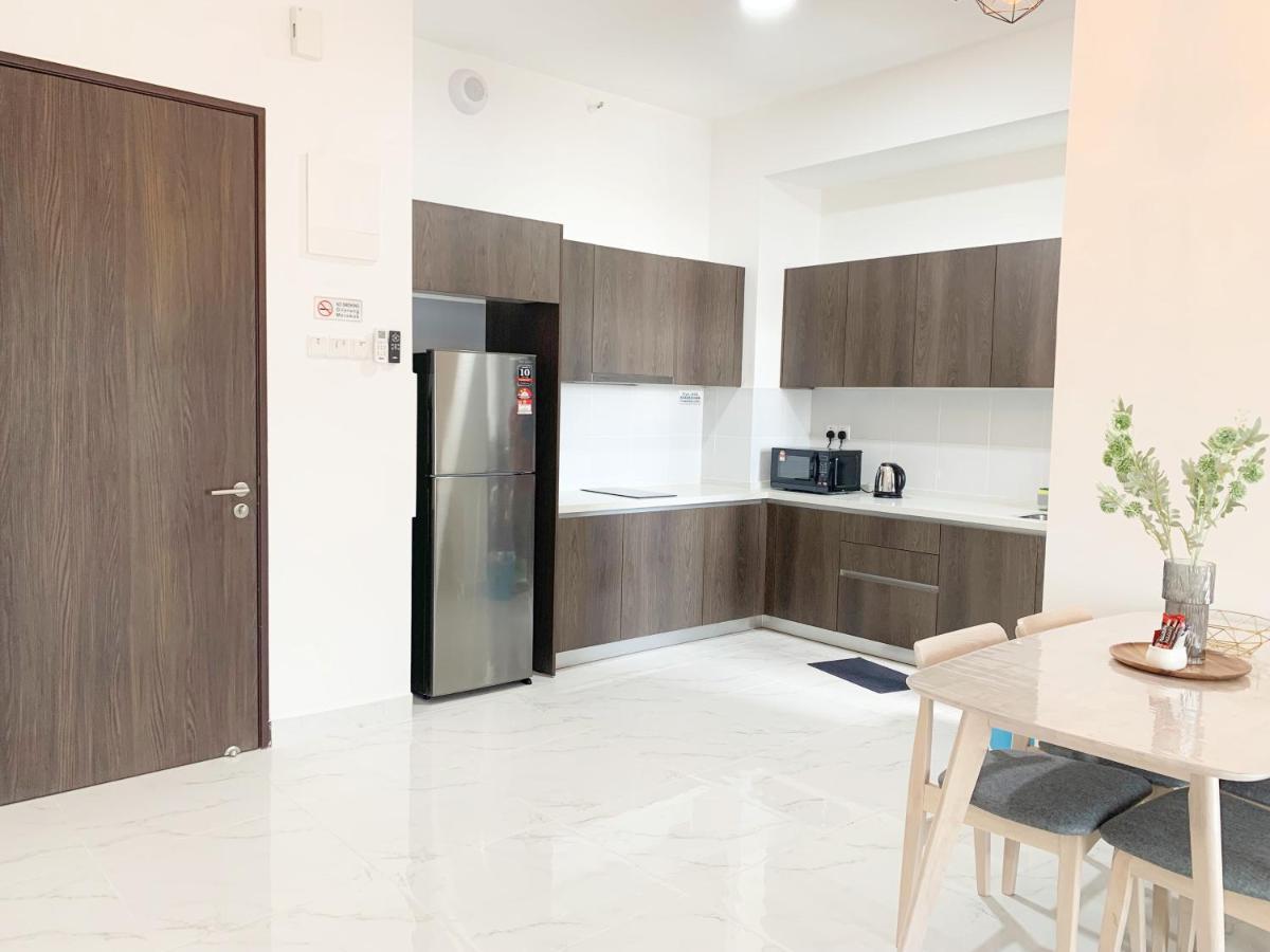 Netflix Two Bedroom Troika Kota Bharu Homestay 182 Buitenkant foto