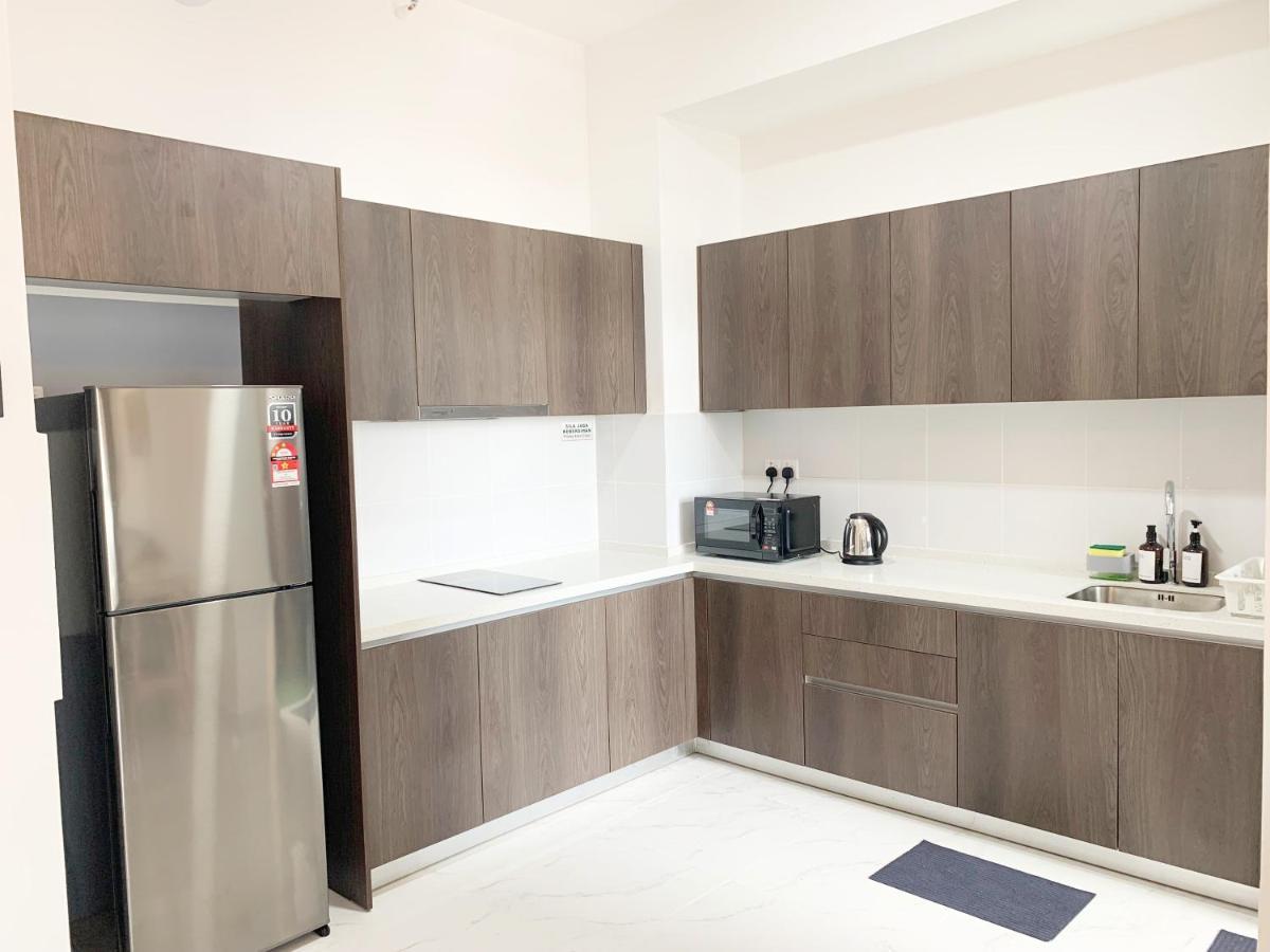 Netflix Two Bedroom Troika Kota Bharu Homestay 182 Buitenkant foto