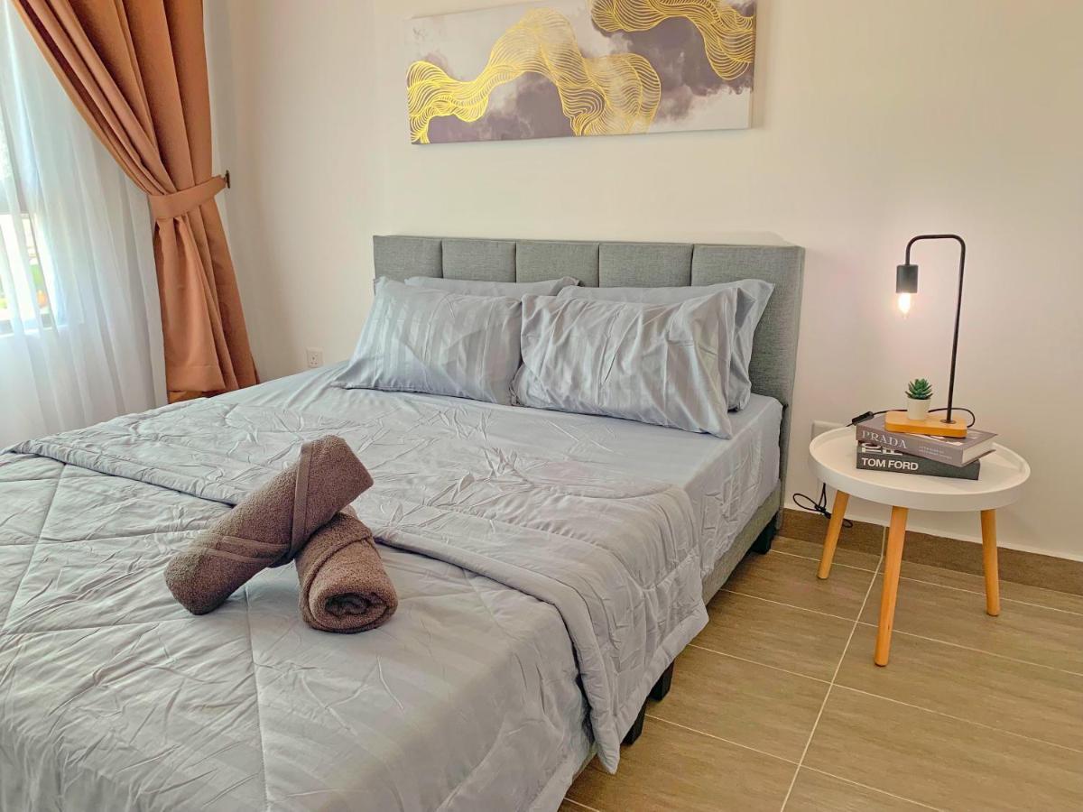 Netflix Two Bedroom Troika Kota Bharu Homestay 182 Buitenkant foto
